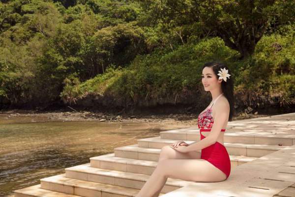 Hoa hậu Giáng My diện bikini khoe vóc dáng gợi cảm ở tuổi U50 4
