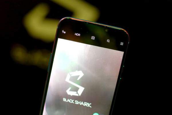 Cận cảnh smartphone Black Shark 2 Pro vi xử lý Snapdragon 855+ 6