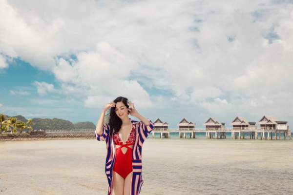 Hoa hậu Giáng My diện bikini khoe vóc dáng gợi cảm ở tuổi U50 2