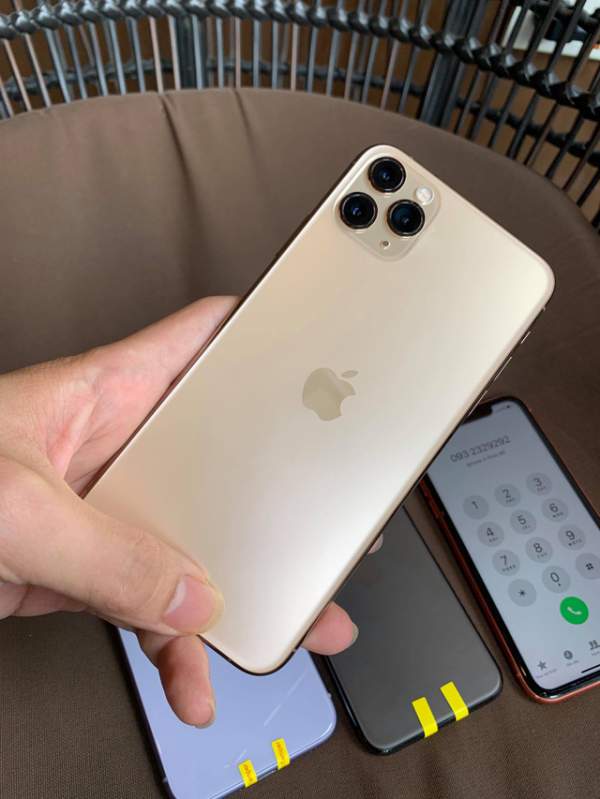 Bộ 3 iPhone 11 bất ngờ xuất hiện tại Việt Nam dù chưa mở bán 3