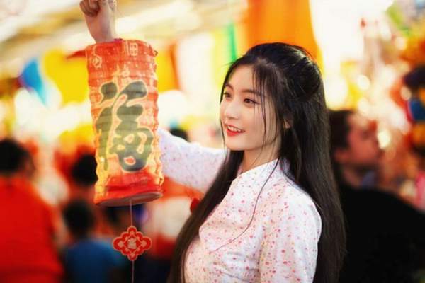 Miss Teen Nam Phương đẹp rạng ngời dạo phố mùa Trung thu 6