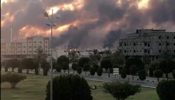 17 địa điểm bị phá hủy trong cơ sở dầu khí Ả rập Xê út bị tấn công 6