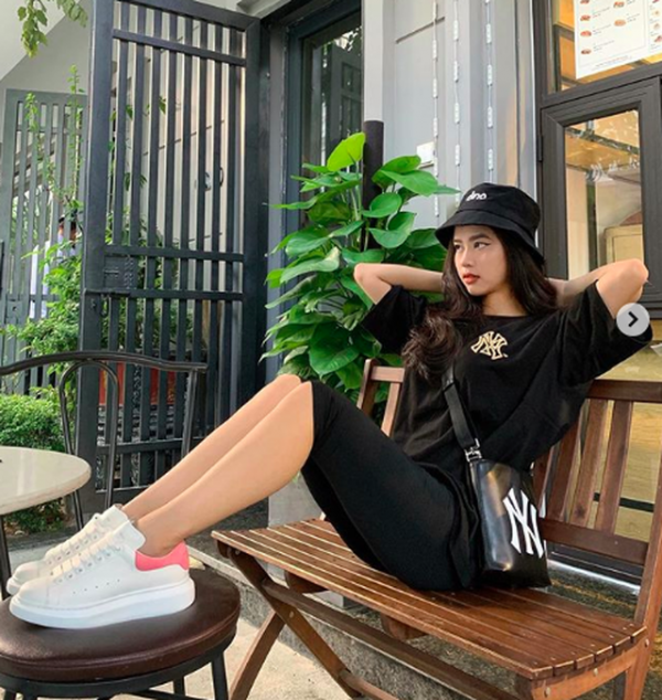 Hot girl Instagram Việt gây sốc với căn phòng bừa bộn như ổ chuột 6