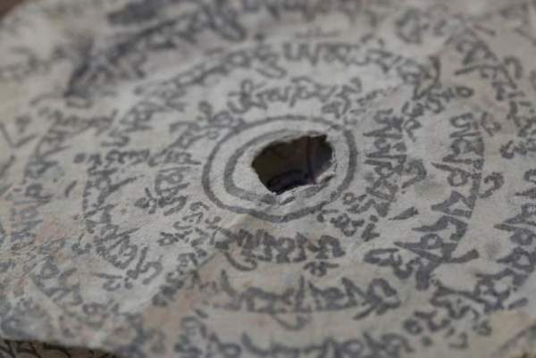 Bí mật loại giấy người Tây Tạng dùng để lưu chép kinh thư ngàn năm không mục nát 2