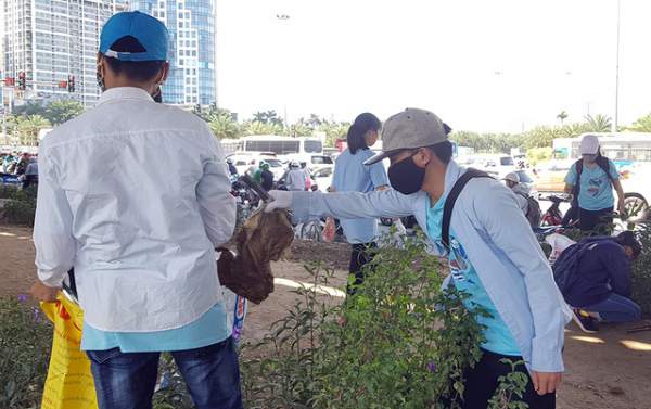 Hơn 1.000 bạn trẻ Hà Nội chung tay dọn dẹp các bãi rác tự phát 8