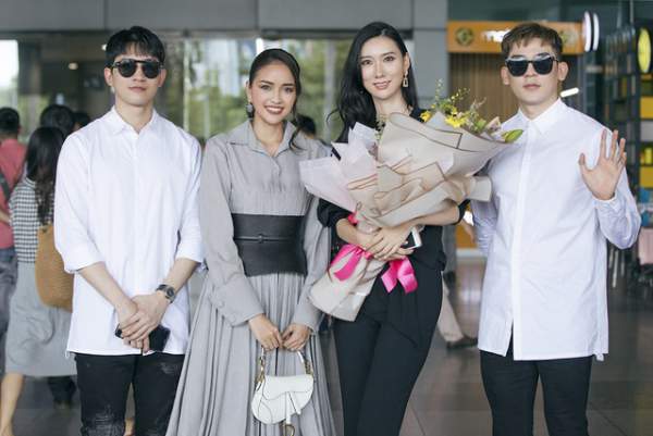 Tân Hoa hậu Hoàn vũ Hàn Quốc Lee Yeon Joo đến Việt Nam 4