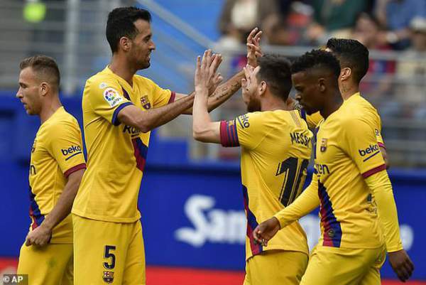 Messi, Suarez, Griezmann cùng lập công, Barcelona đại thắng “3 sao” 9