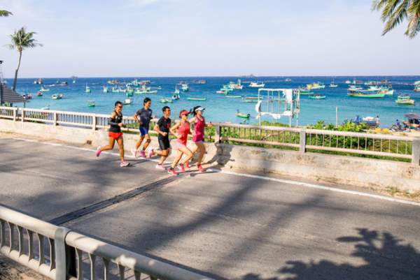 Ngắm nhìn Phú Quốc đẹp tuyệt vời trên cung đường marathon dài 42km 4