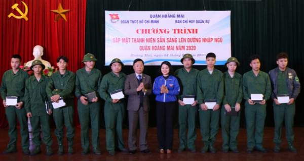 2.365 thanh niên Hà Nội viết đơn tình nguyện lên đường nhập ngũ 2