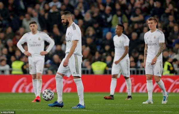 Thua Sociedad trong “cơn mưa bàn thắng”, Real Madrid chia tay Cúp Nhà vua 12
