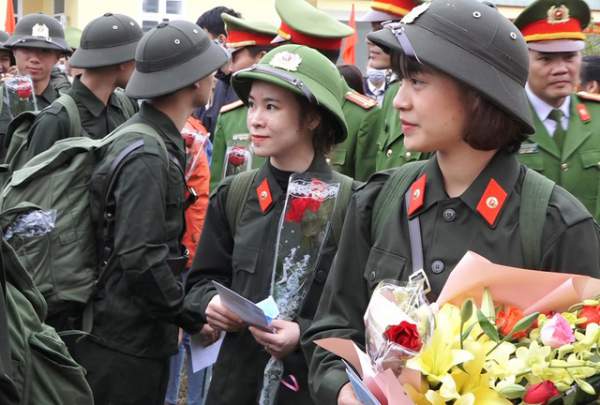 Quảng Bình: Những nữ tân binh rạng rỡ trong ngày nhập ngũ 2