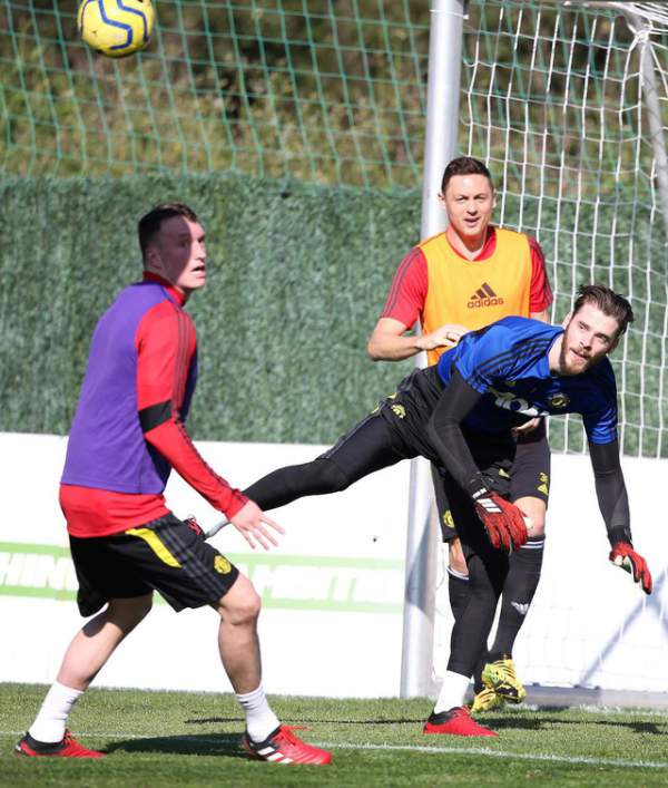 Man Utd tiếp tục “luyện công” dưới nắng ấm ở Marbella 10