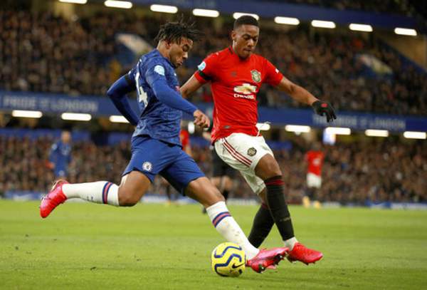 Chelsea 0-0 Man Utd (hiệp 1): Kante dính chấn thương 14