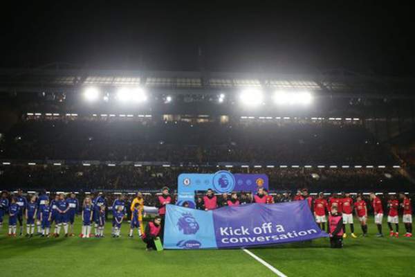 Chelsea 0-0 Man Utd (hiệp 1): Kante dính chấn thương 18