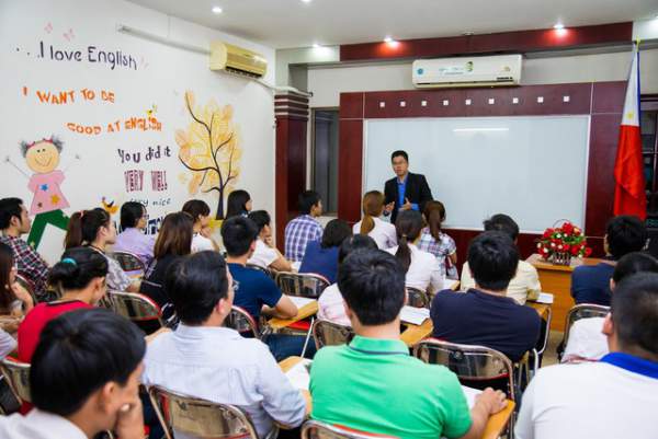 Thầy Lâm Văn Giả chia sẻ phương pháp học tiếng Anh IUV 3