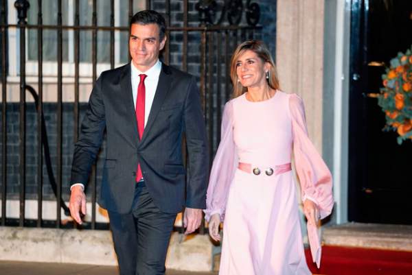 Tây Ban Nha phong tỏa 47 triệu dân, vợ thủ tướng mắc Covid-19 2