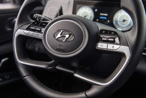 Cận cảnh Hyundai Elantra thế hệ mới vừa ra mắt - Làn gió lạ 16