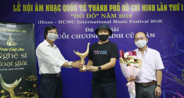 Hoàng Thùy Linh xuất sắc đoạt 4 giải Âm nhạc Cống hiến 7