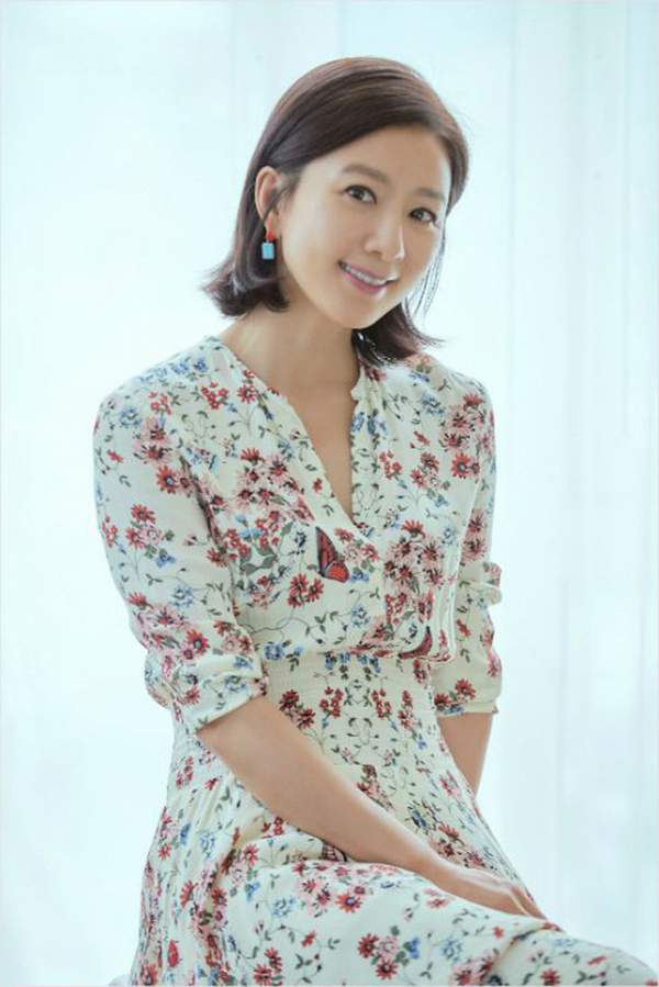 Kim Hee Ae: Nữ hoàng cảnh “nóng”, bà hoàng phim ngoại tình xứ Hàn 2