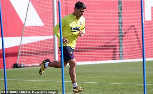 Messi và đồng đội nỗ lực tập luyện chờ ngày La Liga trở lại 4