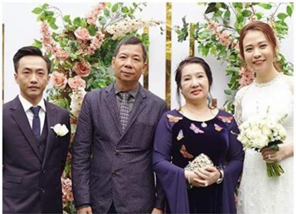 Cường Đôla và bà xã Trang Đàm sở hữu biệt thự triệu đô với gara để siêu xe 14