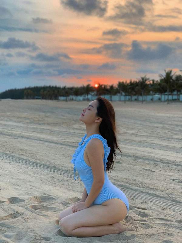 Người đẹp Việt đua nhau diện bikini hút mắt 18