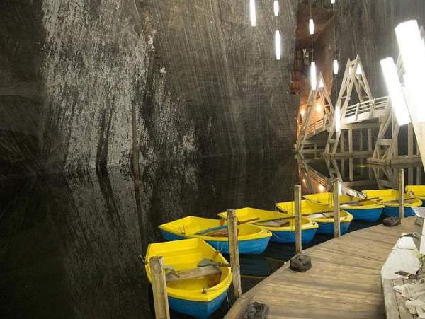 Công viên giải trí trong mỏ muối cổ nhất hành tinh 8