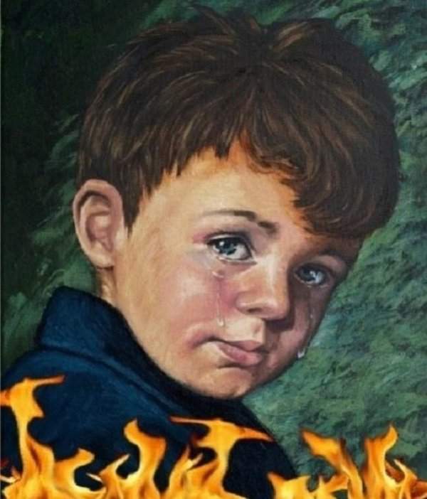 Vì sao bức tranh mang tên "Cậu bé khóc" khiến tất cả mọi vật bị thiêu rụi, trừ chính nó? 4