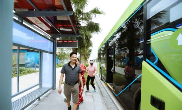 Review siêu chân thật tuyến xe buýt điện đầu tiên tại Hà Nội 14