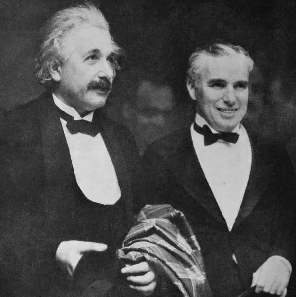Albert Einstein từng được chính phủ Israel mời về làm Tổng thống, thế nhưng ông một mực khước từ 3