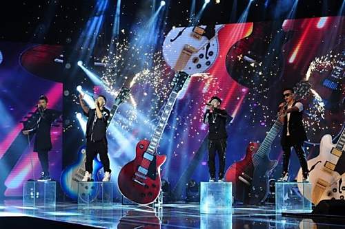 X-Factor: Loki Bảo Long đánh bại chàng trai hát nhạc xưa để vào chung kết 2