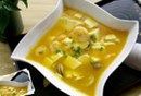 Làm sao để nấu súp bí hải sản?