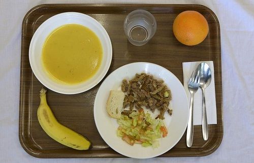 Những suất ăn trưa dinh dưỡng của học sinh trên thế giới 8