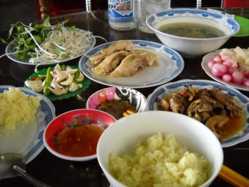 Những quán ăn xứ Quảng nổi tiếng ở Sài Gòn 5