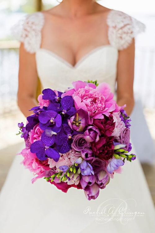 Mẫu hoa cưới đa sắc màu cho tháng ba 9