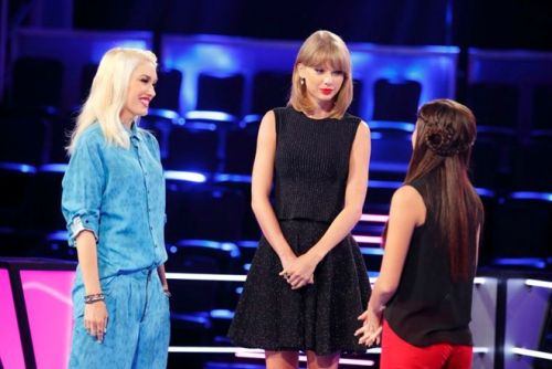 Taylor Swift suýt khóc khi nghe thí sinh The Voice Mỹ hát