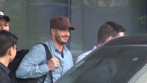 Beckham có mặt tại TP.HCM với phong cách bụi bặm 2