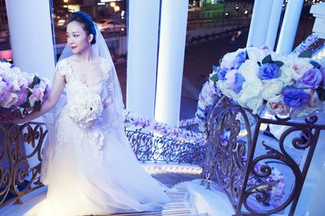 Linh Nga quyến rũ khi diện váy cô dâu 10