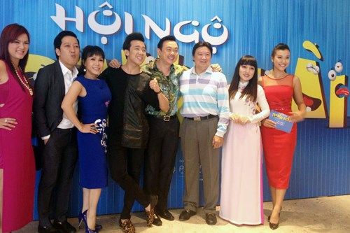 Hội ngộ danh hài 2015: Việt Hương, Chí Tài bầm dập vì sân khấu nghiêng 21 độ