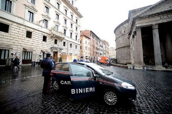 Hơn 80% cảnh sát ở thủ đô Italy cáo ốm vào đêm giao thừa