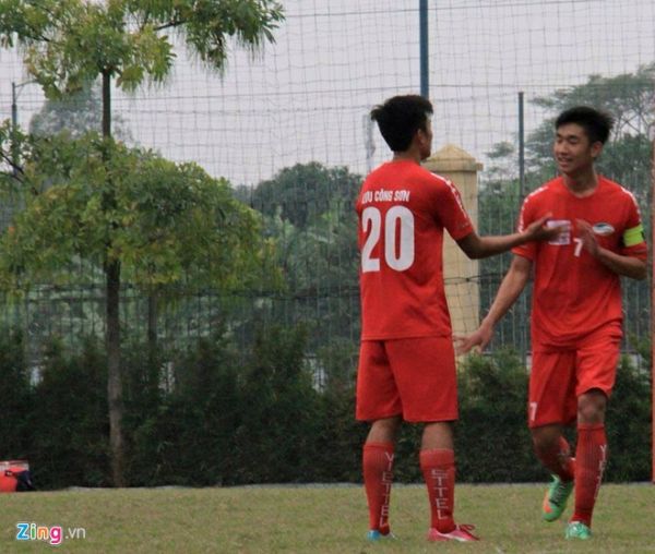 Tiền đạo U19 Việt Nam giúp Viettel thắng đậm tại giải U19 QG