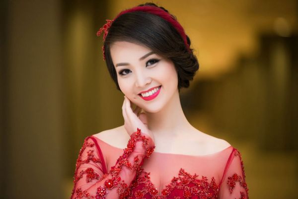 Á hậu Thụy Vân nhan sắc ngày càng lộng lẫy 3