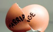 Hãy ly hôn khi đàn ông không thể đem lại hạnh phúc cho vợ