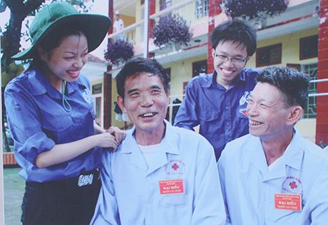 Hình ảnh ấn tượng 15 năm tình nguyện của thanh niên Việt 14