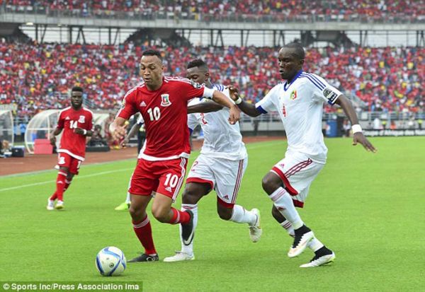 CAN 2015: Gabon chiến thắng, chủ nhà bị cầm chân