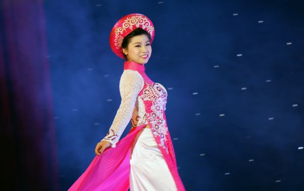 Nữ sinh ĐH Vinh đăng quang Miss Vinh 2014 4