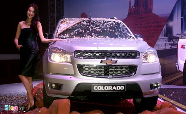 Chevrolet Colorado phiên bản mới giá từ 599 triệu đồng