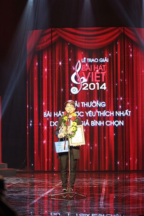 Vũ Cát Tường thắng lớn tại ‘Gala Bài hát Việt 2014’