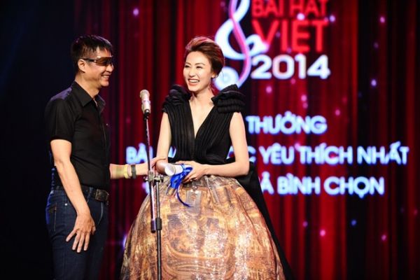Vũ Cát Tường nhận cơn mưa giải thưởng tại Bài hát Việt 2014