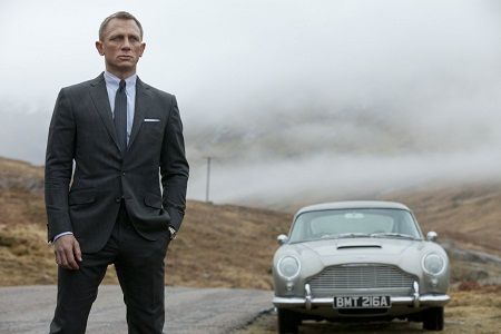 Những siêu xe khiến khán giả choáng ngợp của James Bond 4